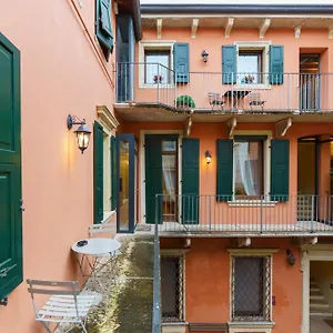 Domus - Elegante Residenza Satiro Verona