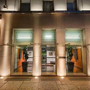 Hotel Verona מלון