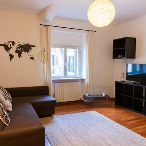 Domus - Accogliente Residenza Rocchetto A 25mt Da Piazza Erbe Apartment